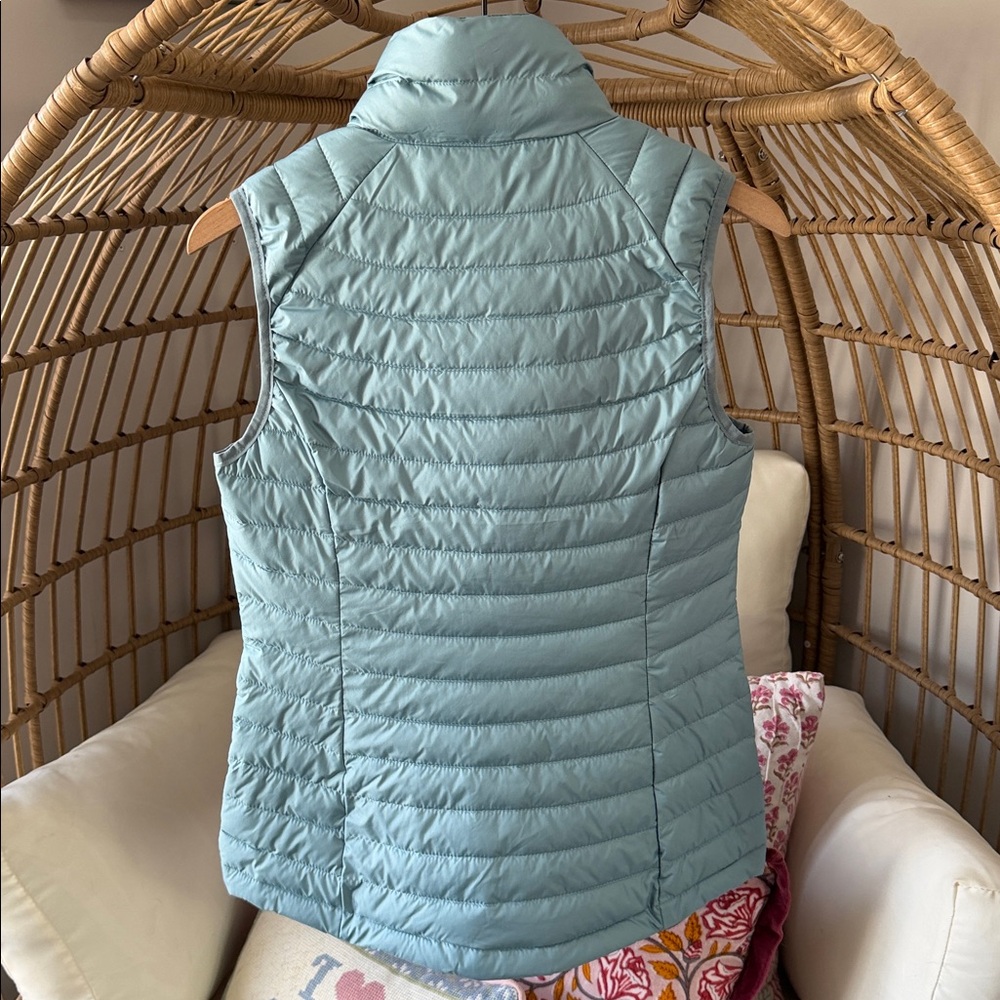 Women’s Columbia White Out Vest Blue Size Small NWT - Picture 2 of 3